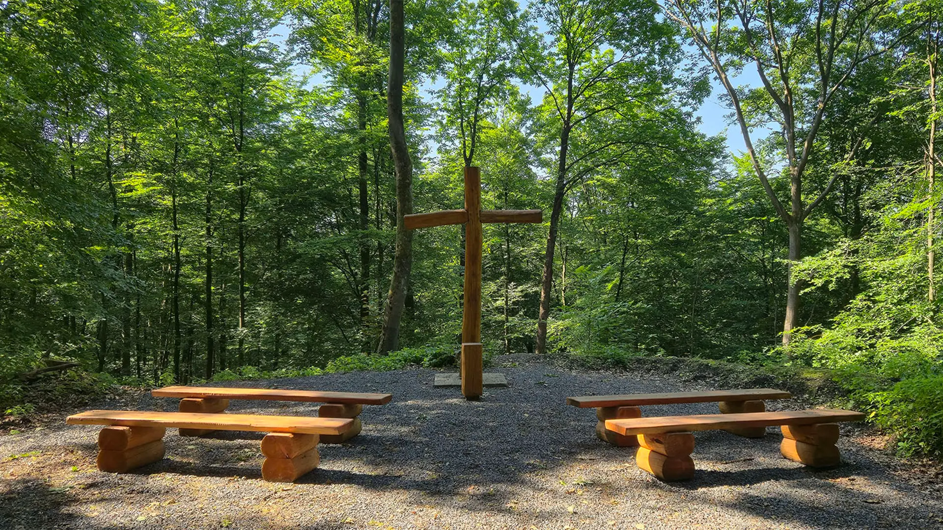 Andachtplatz des Begräbniswalds Ehringhausen in Remscheid.